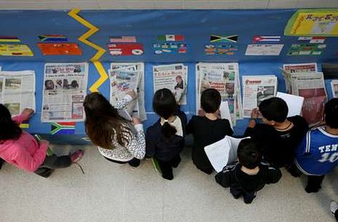 En la imagen, alumnos del Couceiro Freijomil durante una exposición.
