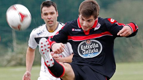 27 goles co Fabril durante a campa�a 2012-13 catapult�rono ao primeiro equipo do Deportivo.