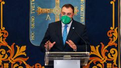 El presidente del Principado de Asturias, Adri�n Barb�n, en el acto institucional de conmemoraci�n del 25 de mayo de 1808