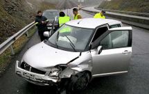 El Suzuki Swift sufri� da�os importantes en el frontal y los laterales.