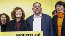 El lder de la candidatura Militncia Decidim, Oriol Junqueras, celebra la victoria sobre Xavier Gods tras la segunda vuelta de las elecciones internas en ERC.