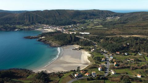 Vista aérea de la costa en Fisterra.
