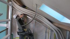 Construccin de una vivienda denominada pasiva, que multiplica la eficiencia energtica limitando los consumos