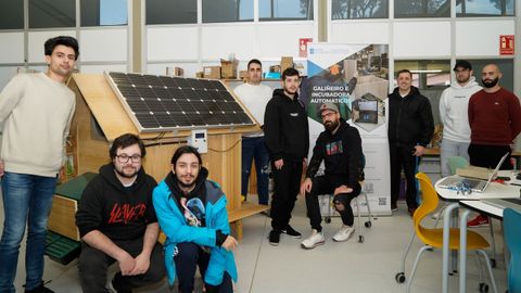 Alumnado do CIFP Universidade Laboral do proxecto que aplica solucións IOT á pequena produción agrogandeira