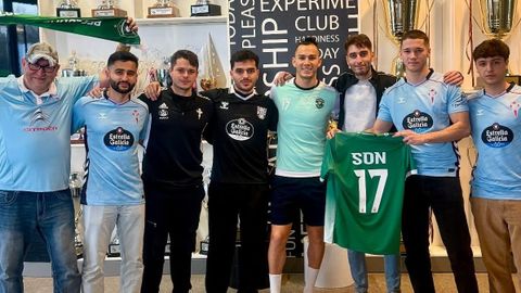 El jugador del Ludogorets Son, sobrino del excltico Antonio Hidalgo, con aficionados de Celta.