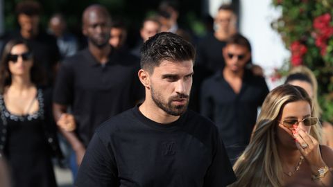 Rubén Neves, colega de selección de Diogo Jota, voló desde EE. UU. para asistir a su última despedida