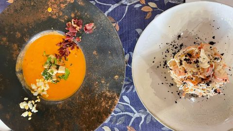 Salmorejo y ensalada americana eran los dos primeros platos a elegir en el men del da de La Viera