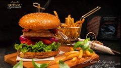 Imagen promocional de la hamburguesa de pez espada de Orpagu, una innovadora presentaci�n
