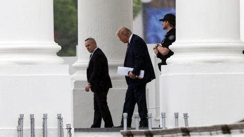 Donald Trump abandona la Casa Blanca para dirigirse al Centro M�dico Militar Nacional Walter Reed para someterse al chequeo anual
