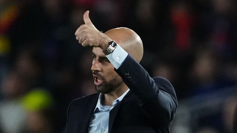El entrenador del Celta, Claudio Gir�ldez, durante el partido ante el Barcelona.