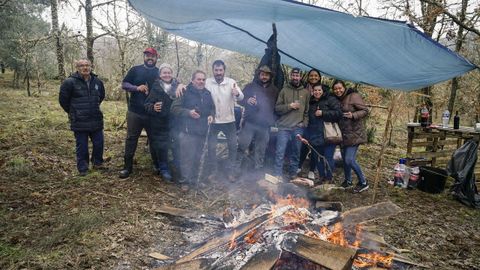 Pandillas disfrutando de la romera