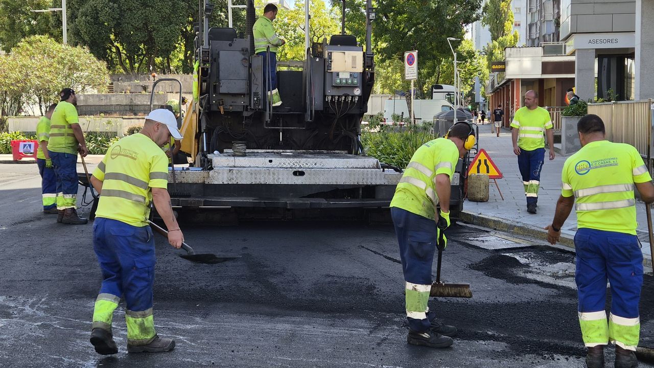 Corte de tráfico en Augusto González Besada y plaza de Galicia para completar la renovación del firme
