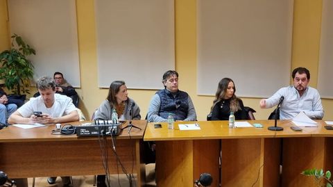 Grupo municipal del PP de A Ra, liderado por lvaro Fernndez (a la derecha).