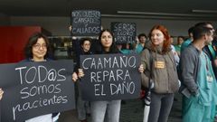 Concentraci�n de m�dicos en el HULA en febrero, durante la huelga en contra del estatuto marco