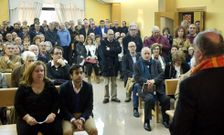 Personalidades de los m�s diversos �mbitos rindieron homenaje ayer a la memoria de Mera. 