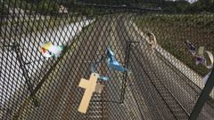 Homenaje en la curva de Angrois donde descarril� el tren en julio del 2013