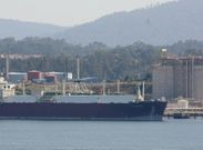 La planta de Mugardos recibi� el pasado a�o 39 barcos, como el de la foto de archivo. 