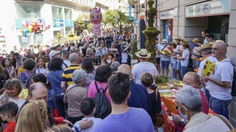 Cientos de personas disfrutaron de la Festa dos Maios de Ourense