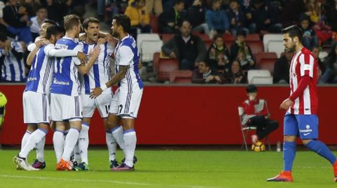 Xabi Prieto celebra el 0-1