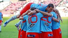 Los c�lticos celebran uno de los dos tantos logrados aquella tarde.