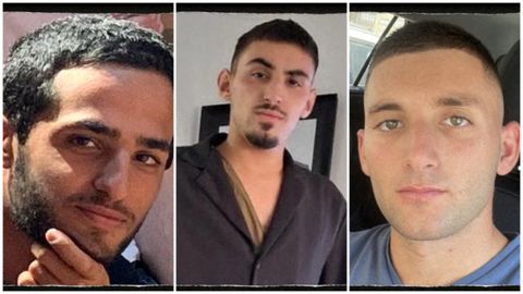 De izquierda a derecha: Nimrod Cohen (20 años), Rom Braslavski (21), Matan Angrest (22).