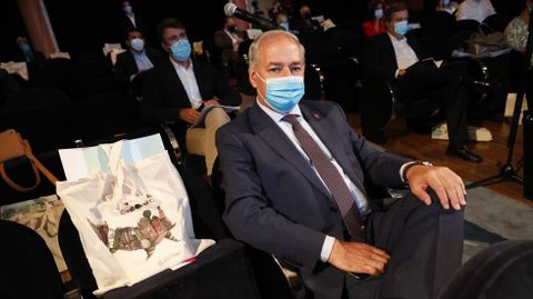 El presidente de la Diputaci�n, Jos� Tom�, en un reciente encuentro del Eixo Atl�ntico