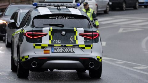 En imagen de archivo, patrulla de la Guardia Civil