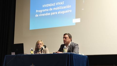 Jornada con Mara ngeles Domnguez y  Valentn Gonzlez Formoso. 