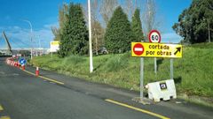 Sealizacin del corte del ramal de Palavea en Alfonso Molina por obras para la instalacin del nudo de telecomunicaciones.