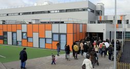 El colegio Xes�s Golmar se estren� hace cinco a�os