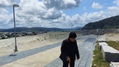 En la parte izquierda de la imagen se ve la arena depositada sobre las piedras de O Co�do