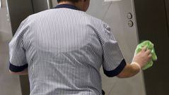 El sector de la limpieza es uno de los que tiene demanda de trabajadores en estos momentos.