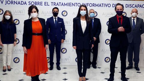 La reina Letizia, junto a la presidenta de la Comunidade de Madrid, Isabel D�az Ayuso y el vicepresidente segundo, Pablo Iglesias