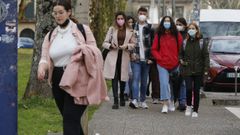 Primer d�a sin mascarilla en Santiago