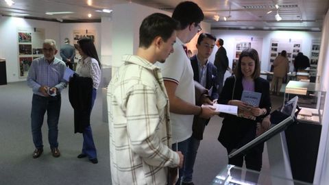 Exposicin sobre os 40 anos do Parlamento de Galicia na sede de Afundacin