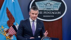 El secretario de Defensa de Estados Unidos, Pete Hegseth, durante una rueda de prensa.