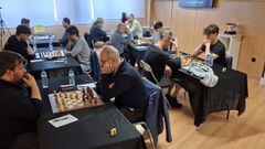 Los participantes de la anterior prueba de la liga auton�mica de ajedrez en Santiago
