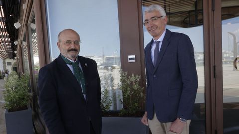 Los nuevos presidente y vicepresidente del Consejo General de Procuradores de España, el ourensano Ricardo Garrido y Fernando González-Concheiro, actual decano de Santiago.