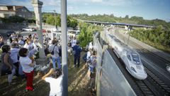Imagen de archivo de un homenaje a las v�ctimas en la curva de A Grandeira