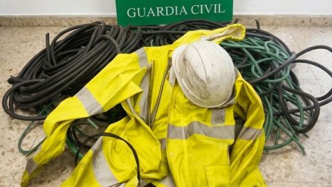 Los sospechosos usaban ropas de operarios de carreteras