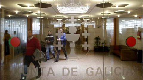 Funcionarios de la Xunta en San Caetano