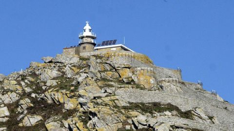 Faro de las islas Ces.