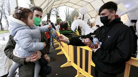 El Concello reparti 3.000 kilos de caramelos