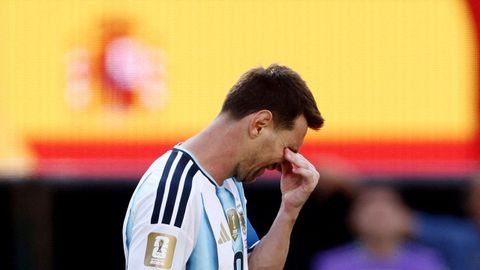 Lionel Messi se lamenta tras la final del Mundial.