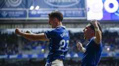 Carlos Dom�nguez celebra su primer gol al Eibar
