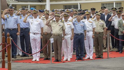 El emotivo acto de toma de posesi�n del jefe del aer�dromo cont� con desfile, m�sica militar y recuerdo a los ca�dos.