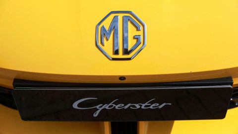Coche el&eacute;ctrico MG.