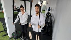 Raquel Barro y Bruno Rodr�guez, en el nuevo centro de fisioterapia