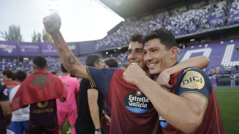 Loureiro y Villares celebran el ascenso en el Jos� Zorrilla.