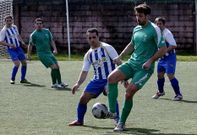 El duelo entre el Coristanco y el Baio tuvo un claro color local (3-0).
